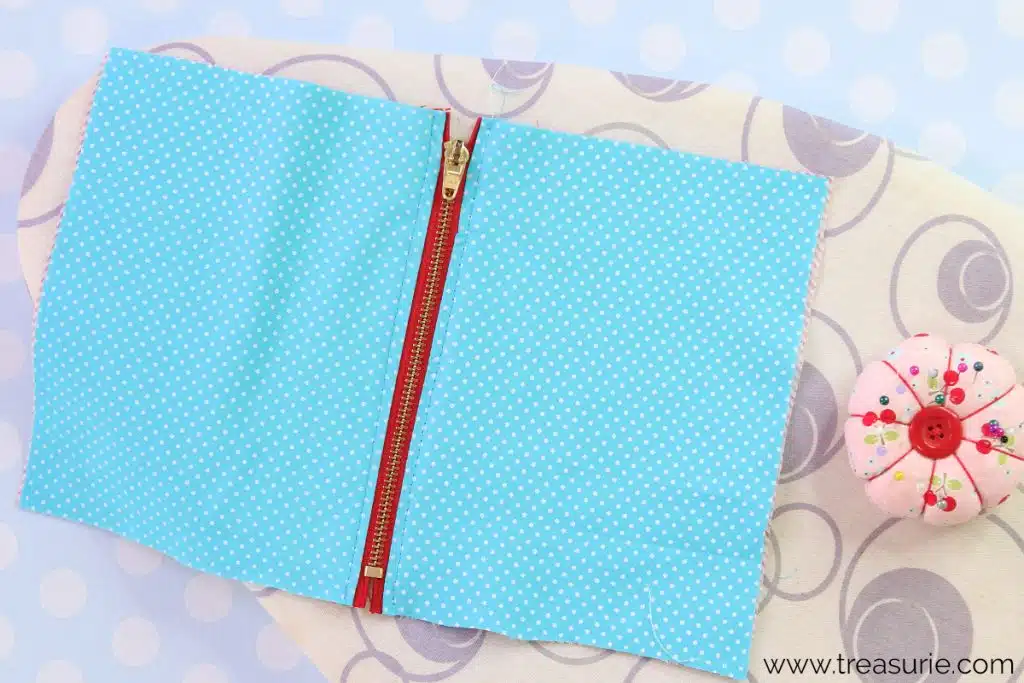 step 4: how to sew a zipper pouch