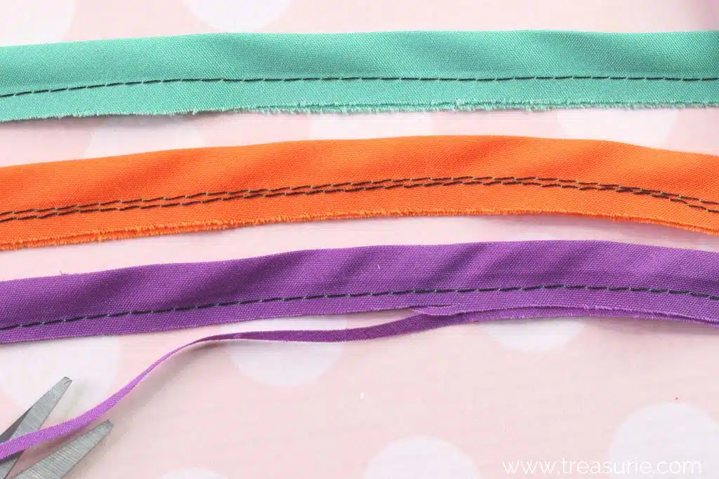 how-to-make-spaghetti-straps-perfectly-treasurie