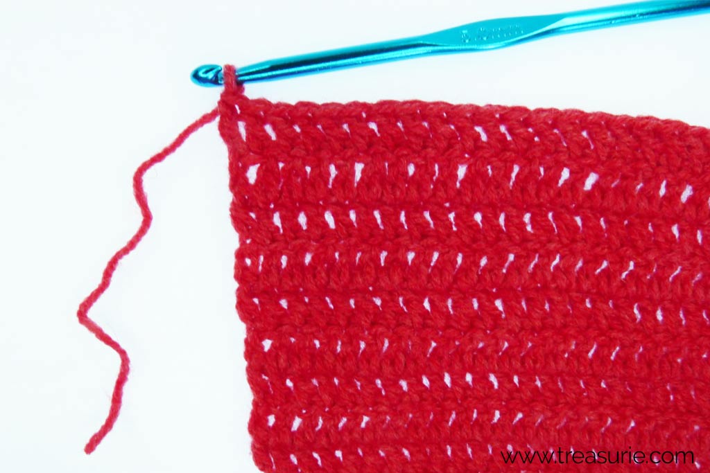 How to Finish Off Crochet - Tying the Yarn