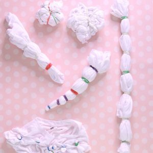 Examples of tie dye patterns | Different Tie Dye Patterns & Cool DIY Tie Dye Patterns blog featured image.