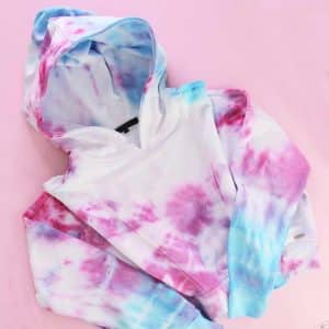How to Tie Dye a Hoodie